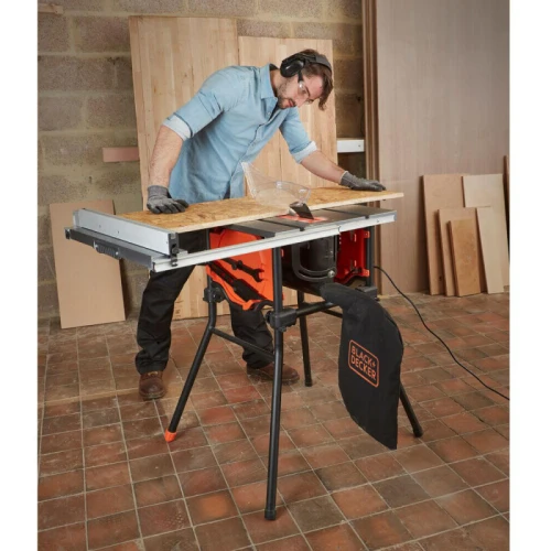 Пила настольная сетевая BLACK+DECKER BES720 (BES720)