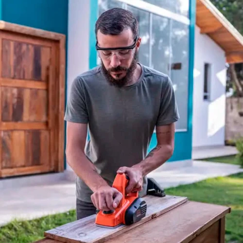 Электрорубанок Black+Decker BEW712 (BEW712)