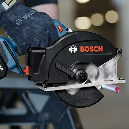 Акумуляторна дискова пила Bosch Professional GKM 18V-50 (06016B8002)