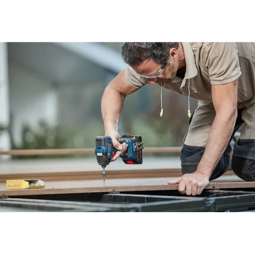 Акумуляторний ударний гайкокрут Bosch PRO GDR 18V-200 C (без АКБ і ЗП) (06019G4104)