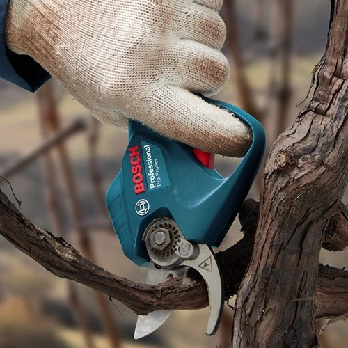 Секатор аккумуляторный Bosch Pro Pruner Professional (АКБ и ЗУ) (06019K1021)