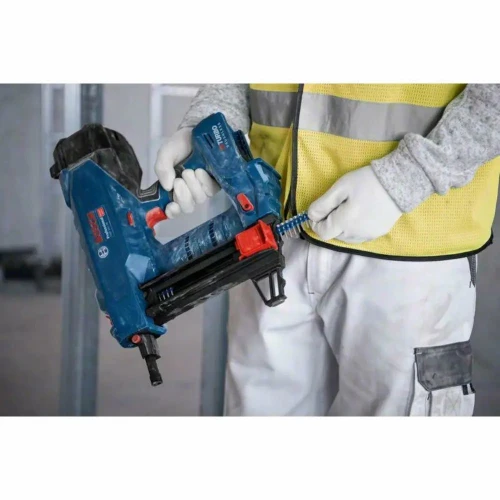 Акумуляторний цвяхозабивальний пістолет для бетону Bosch PRO GNB 18V-38 (без АКБ та ЗП) (06019L7000)