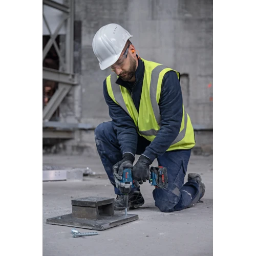 Аккумуляторный ударный гайковерт Bosch GDS 18V-750 C в кейсе (АКБ и ЗУ) (06019L9003) 