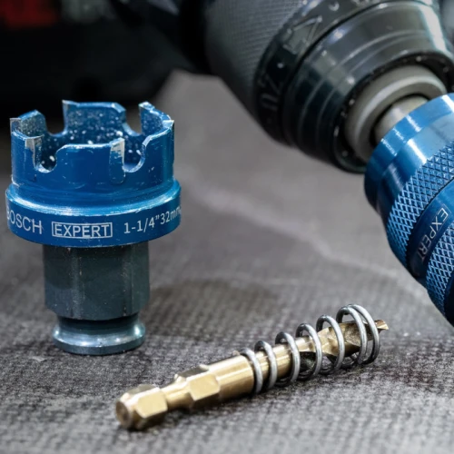 Коронка з центрувальним свердлом Bosch Expert Sheet Metal Power Change Plus 21x5 мм (2608901953)