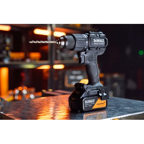 Дрель-шуруповёрт ударная McLaren F1 TEAM SPECIAL EDITION DeWALT DCD86MM2T (АКБ и ЗУ) (DCD86MM2T)