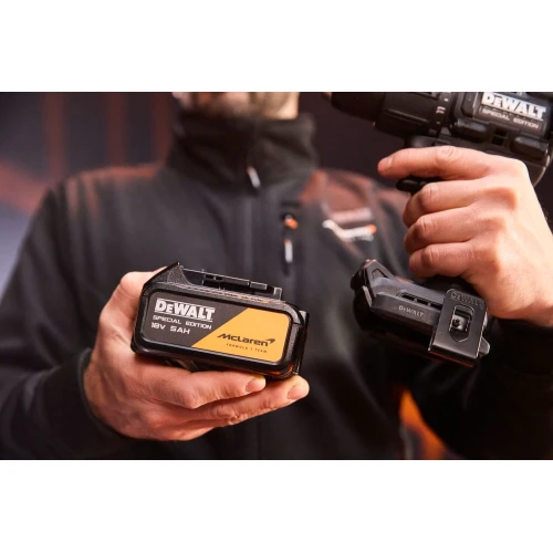 Дрель-шуруповёрт ударная McLaren F1 TEAM SPECIAL EDITION DeWALT DCD86MP2T (АКБ и ЗУ) (DCD86MP2T)