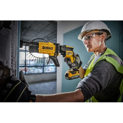 Акумуляторний безщітковий шуруповерт DeWALT (АКБ і ЗП) (DCF620E1K)