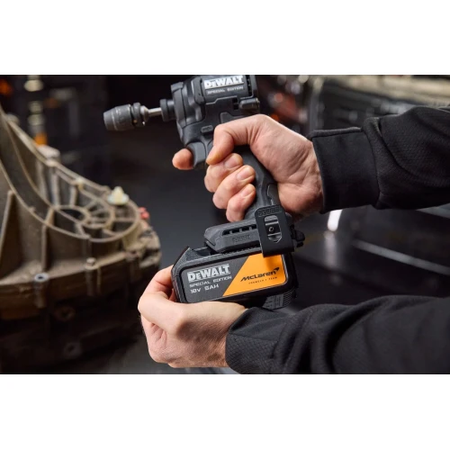 Шуруповерт ударный бесщеточный McLaren F1 TEAM SPECIAL EDITION DeWALT DCF86MP2T (АКБ и ЗУ) (DCF86MP2T)