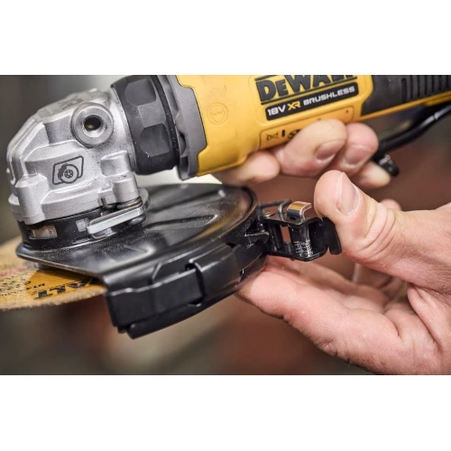 Кутова акумуляторна безщіткова шліфувальна машина DeWALT DCG404NT (без АКБ і ЗП) (DCG404NT)