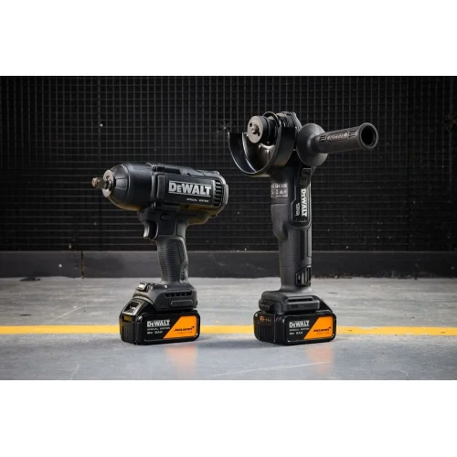Набір із двох акумуляторних безщіткових інструментів McLaren F1 TEAM SPECIAL EDITION DeWALT DCK2225MP2T (АКБ і ЗП) (DCK2225MP2T)