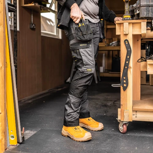 Штани робочі з накладними кишенями DeWALT FAIRHAVEN розмір 34 (DWC192-004-3431)