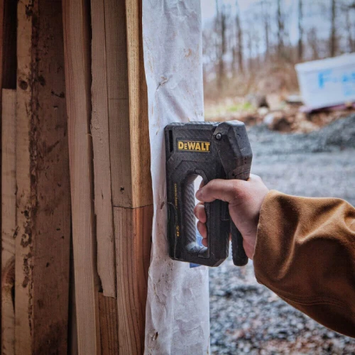 Степлер будівельний DeWALT CARBON FIBRE G 6 – 14 мм / J 12 – 15 мм (скоба / цвях) (DWHT80276-0)