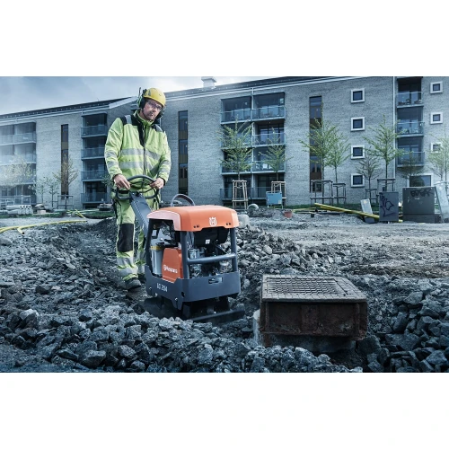 Виброплита реверсивная Husqvarna LG 204 (9678552-01)