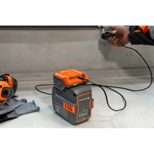 Зарядний пристрій Husqvarna 40-USB150X (9707225-01)
