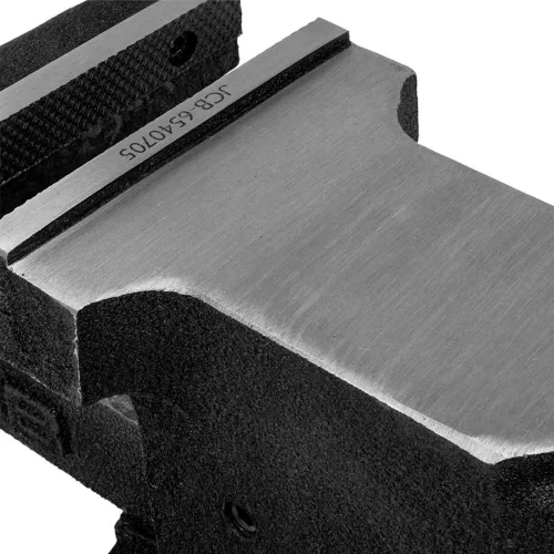 Тиски стальные с наковальней JCB Tools 5" 125 мм JCB-6540705 (СТ-00165336)