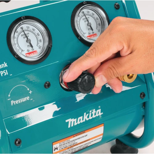 Аккумуляторный компрессор Makita XGT 40 V MAX AC001GZ (без АКБ и ЗУ) (AC001GZ)