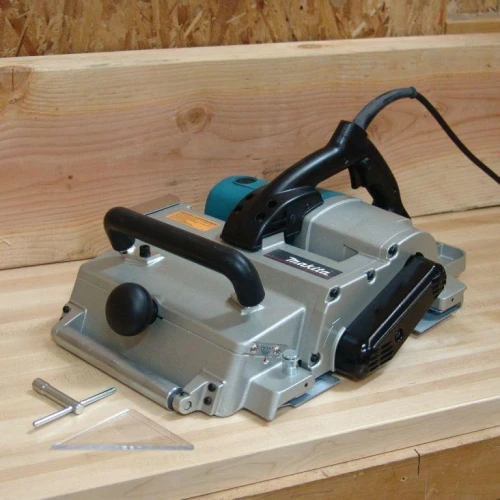 Рубанок сетевой Makita KP312S (KP312S)