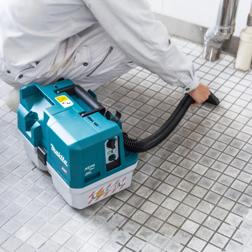 Акумуляторний пилосос Makita XGT 40 V MAX VC014GLZ (без АКБ і ЗП) (VC014GLZ) 