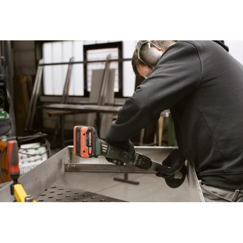 Аккумуляторная шлифовальная машина для узких мест Metabo KNS 18 LTX 150 (600191850)