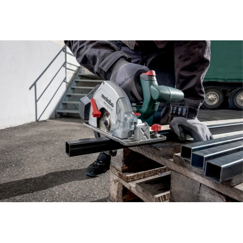 Акумуляторна ручна дискова пила по металу Metabo MKS 18 LTX 58 (600771840)