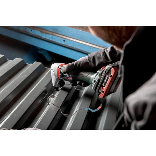 Акумуляторні висічні ножиці Metabo NIV 18 LTX BL 1.6 (601614850)
