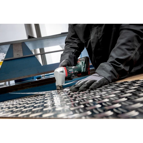 Акумуляторні ножиці для листового металу Metabo SCV 18 LTX BL 1.6 (601615850)