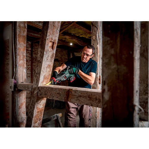 Акумуляторна шабельна пила Metabo SSEP 18 LT BL metaBOX (601617840)