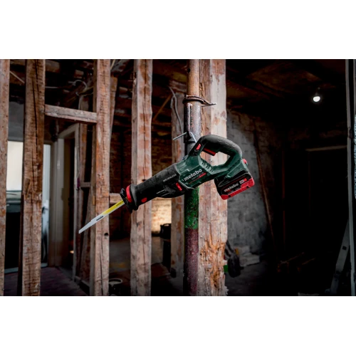 Акумуляторна шабельна пила Metabo SSEP 18 LT BL (601617850)