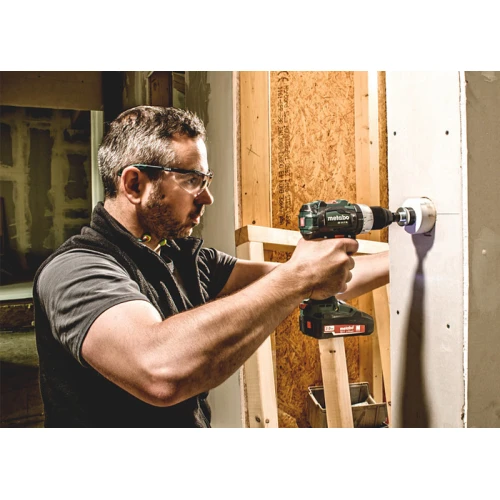 Аккумуляторная ударная дель-шуруповерт Metabo SB 18 LT B (602316500)