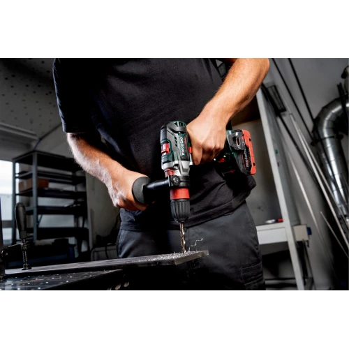 Аккумуляторный шуруповерт-резьбонарезчик Metabo GB 18 LTX BL Q I (602362840)