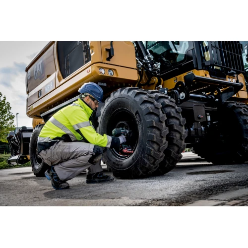 Аккумуляторный ударный гайковерт Metabo SSW 18 LTX 1750 BL в кейсе (602402840)