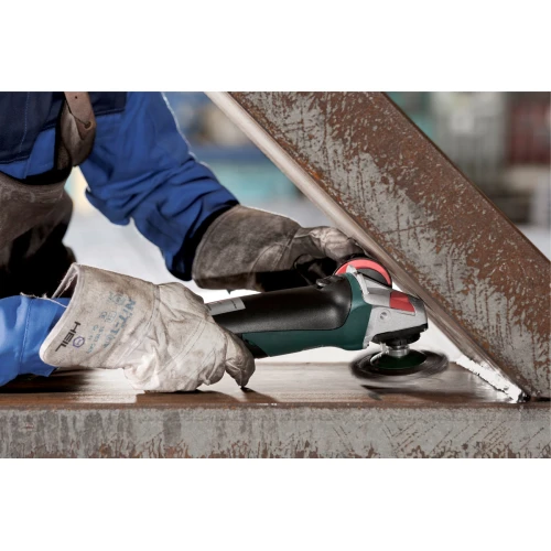 Угловая шлифмашина с плоским корпусом Metabo WEF 9-125 QUICK (613060000)