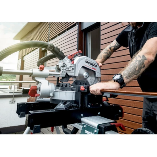 Аккумуляторная торцовочная пила Metabo KGS 18 LTX BL 216 (АКБ + ЗУ) (614216810)