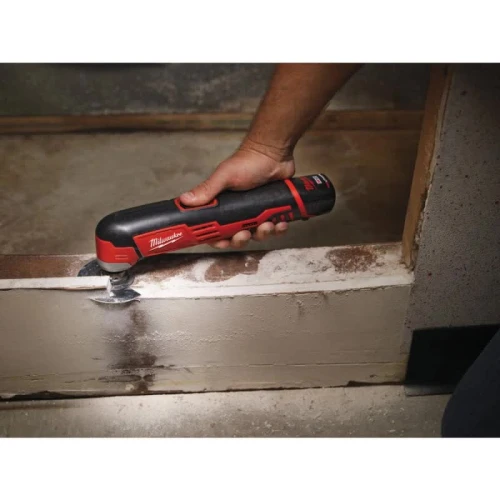 Багатофункціональний акумуляторний інструмент Milwaukee M12 MT-402B (4933441705)