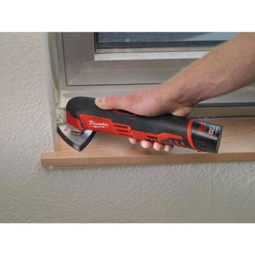 Багатофункціональний акумуляторний інструмент Milwaukee M12 MT-202B (4933441710)