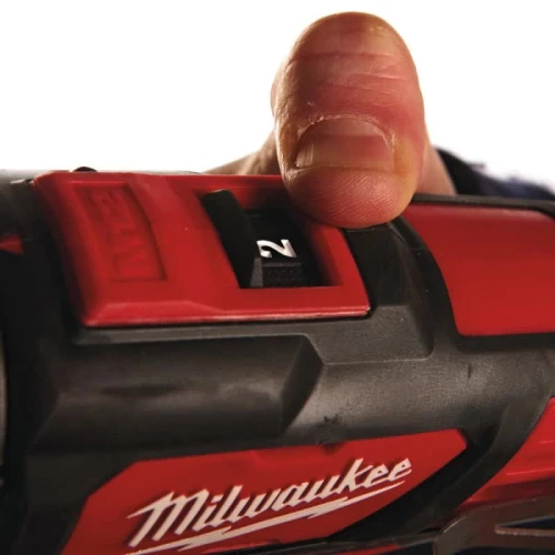 Акумуляторний шурупокрут Milwaukee M12 BPD-0 (30 Нм) (4933441950)
