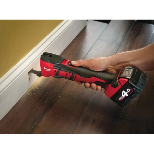Багатофункціональний акумуляторний інструмент Milwaukee M18 BMT-0 (4933446203)