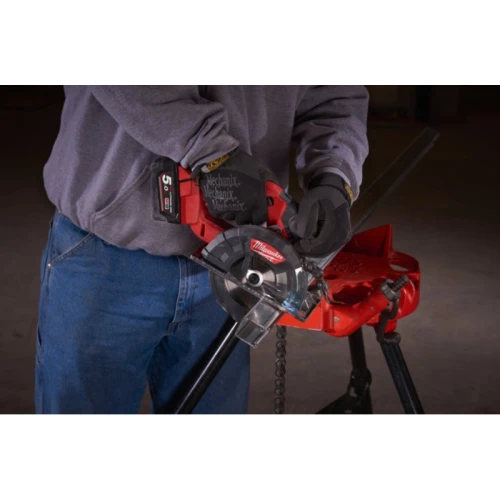Аккумуляторная дисковая пила Milwaukee M18 FMCS-0X (4933459192) 