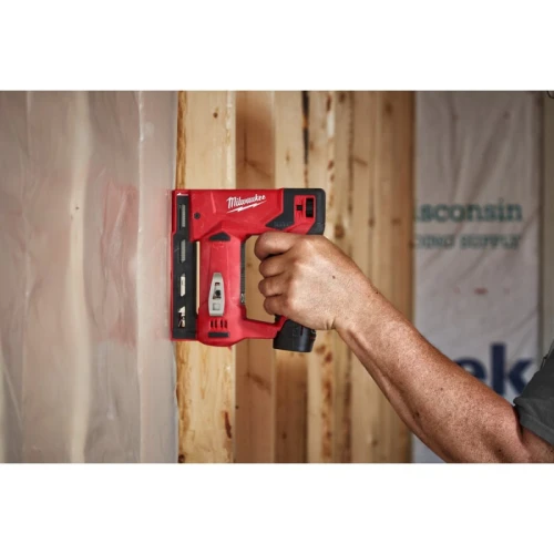 Строительный степлер Milwaukee M12 BST-202Х (4933459635)