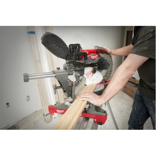 Акумуляторна торцювальна пила Milwaukee M18 FMS305-0 Ø305 мм (без АКБ і ЗП) (4933471205)
