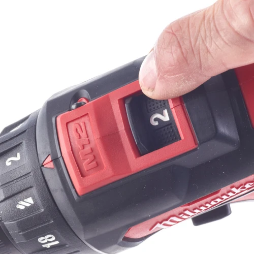 Дриль-шурупокрут акумуляторний щітковий Milwaukee M12 BDD-201C 30 Нм (АКБ і ЗП) (4933479439)