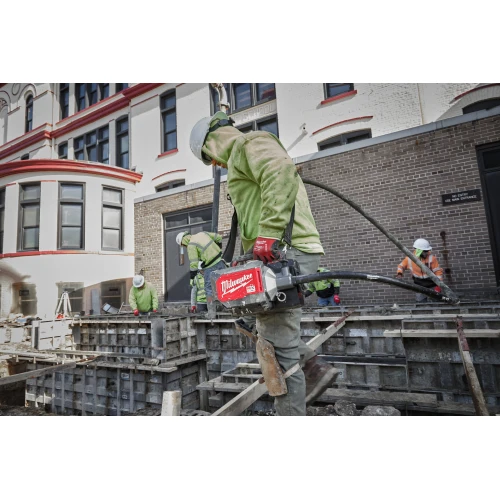 Вібратор глибинний акумуляторний Milwaukee MXF CVBCKIT-602 + АКБ і ЗУ (4933479610)