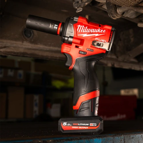 Гайковерт аккумуляторный ударный бесщеточный Milwaukee M12 FCIWF38G3-0 3/8" (без АКБ и ЗУ) (4933493451)