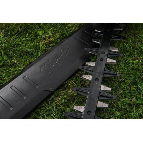 Кущоріз акумуляторний безщітковий Milwaukee M18 FHET60G2-802 60 см (АКБ і ЗП) (4933498385)