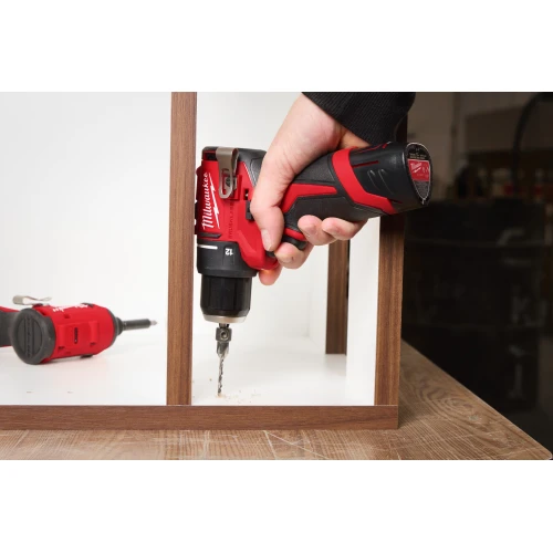 Дриль-шурупокрут акумуляторний ударний безщітковий Milwaukee M12 BLPDRC-402С 40 Нм (АКБ і ЗП) (4933500424)