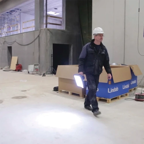 Прожектор світлодіодний переносний SCANGRIP Vega Lite C+R 2500 lumen 03.5451