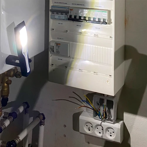 Акумуляторний світлодіодний ручний ліхтар SCANGRIP Mini Mag Pro 200 lumen 03.5692