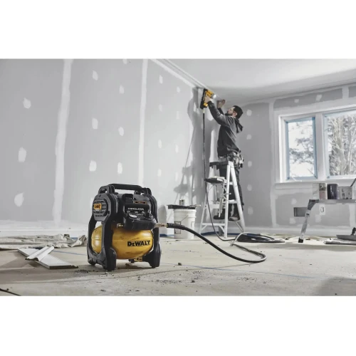 Компрессор воздушный аккумуляторный DeWALT DCC1018N (DCC1018N)