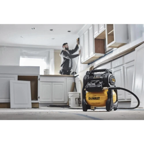 Компрессор воздушный аккумуляторный DeWALT DCC1018N (DCC1018N)