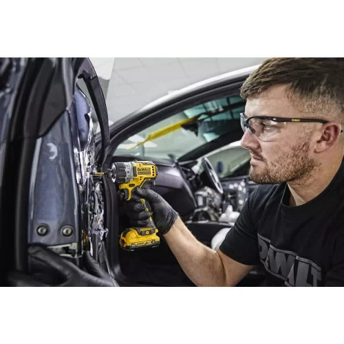 Шуруповерт аккумуляторный бесщеточный DeWALT DCF601D2 (DCF601D2)